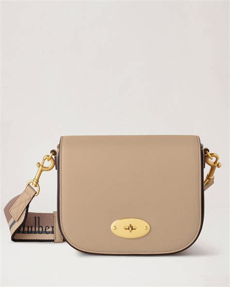 small darley satchel.